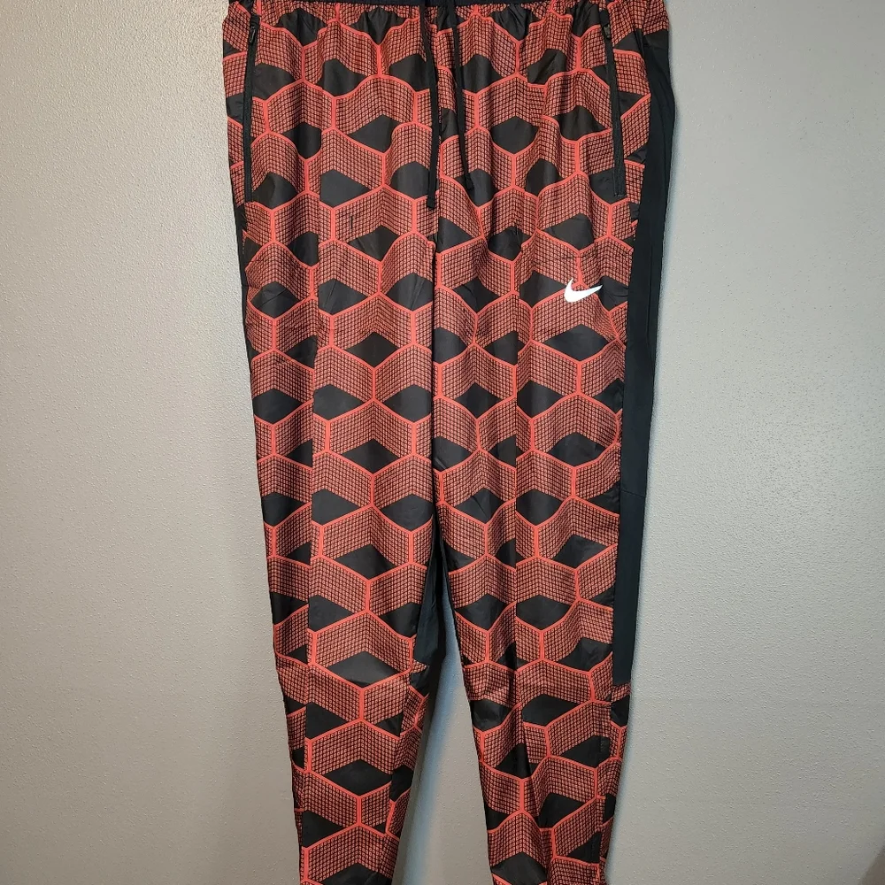 Nike Windbreaker Pants New Mens sz XL Red/Black Running - Picture 10 of 10